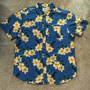 Old Navy Mens Hawaiian Shirt